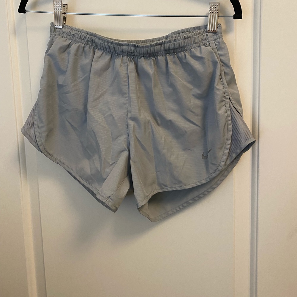 Nike gray running shorts - Picture 1 of 2